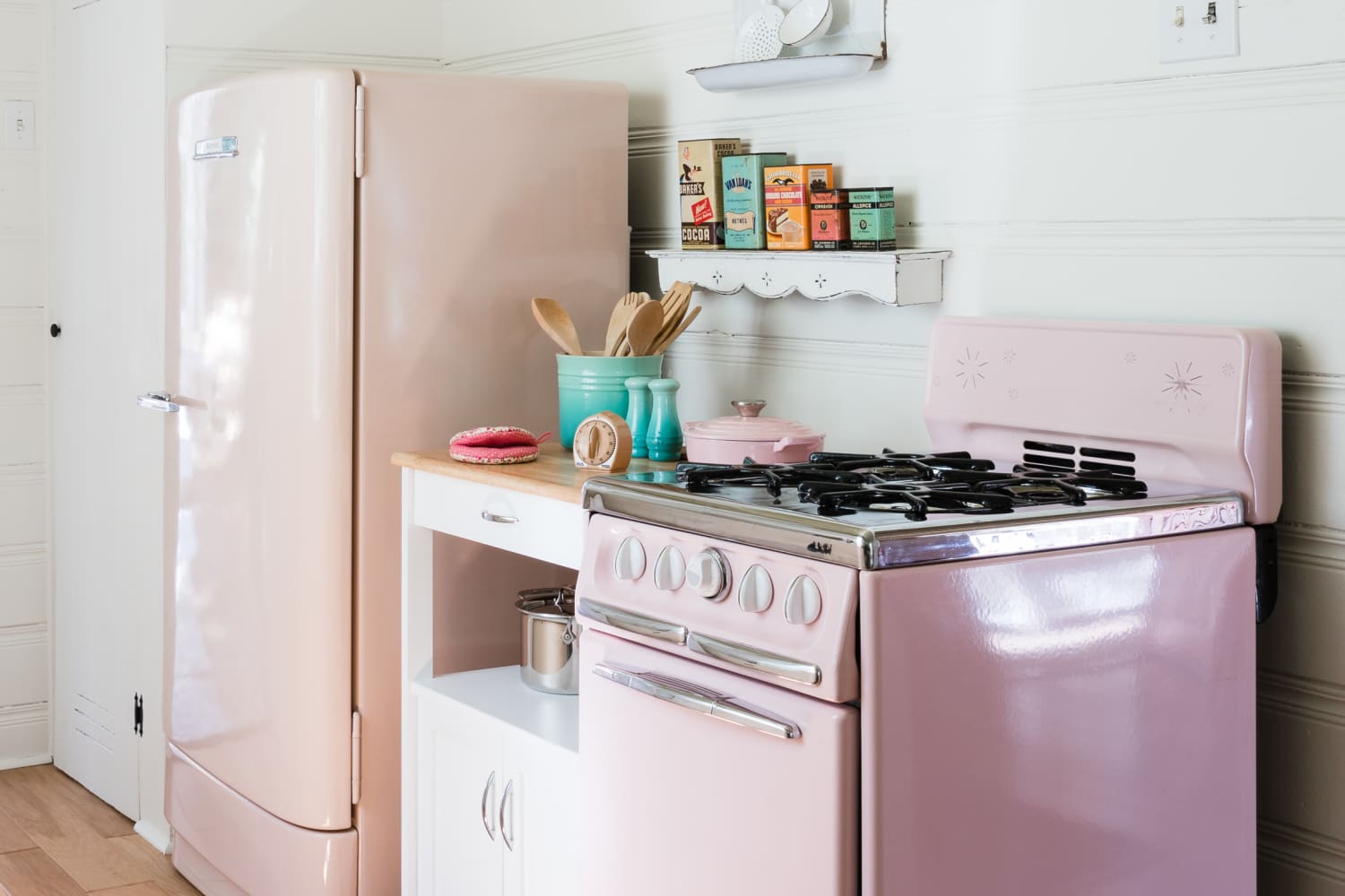 Decorative Stove Knobs Exist to Make Your Kitchen Even More